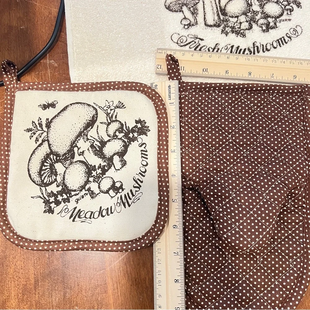 Vintage‎ Mushroom Print Kitchen Towel Mitt Hot Pad Set of 3 Cannon GWEN Artist